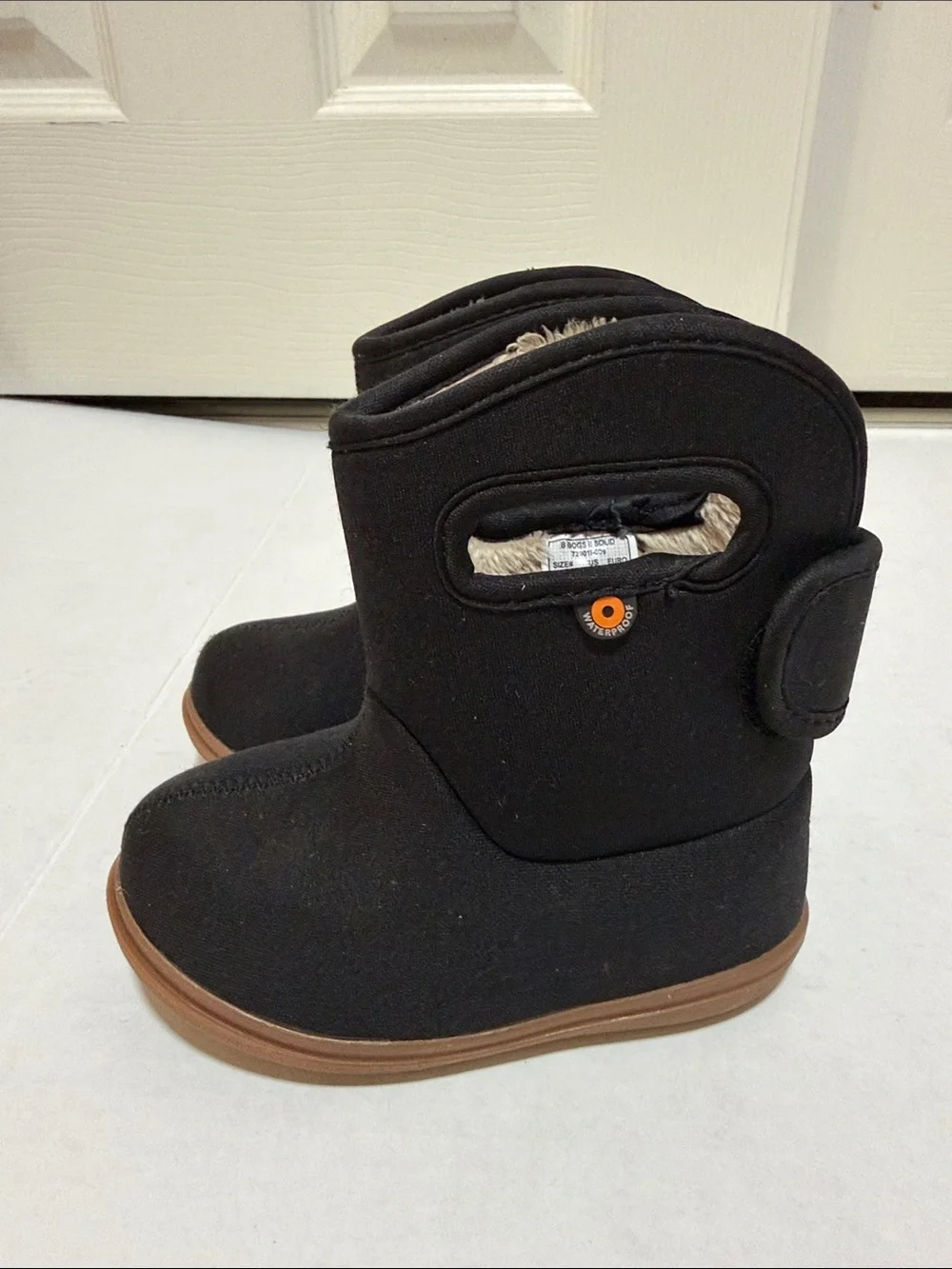 BOGS Waterproof Boot in Solid Black-Kids Toddler Size 6